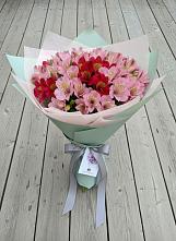 Букет цветов из:  Альстромерии #REPLACE_PRED# Кадый