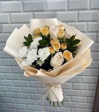 Букет цветов из:  Розы и Хризантемы в Кадый