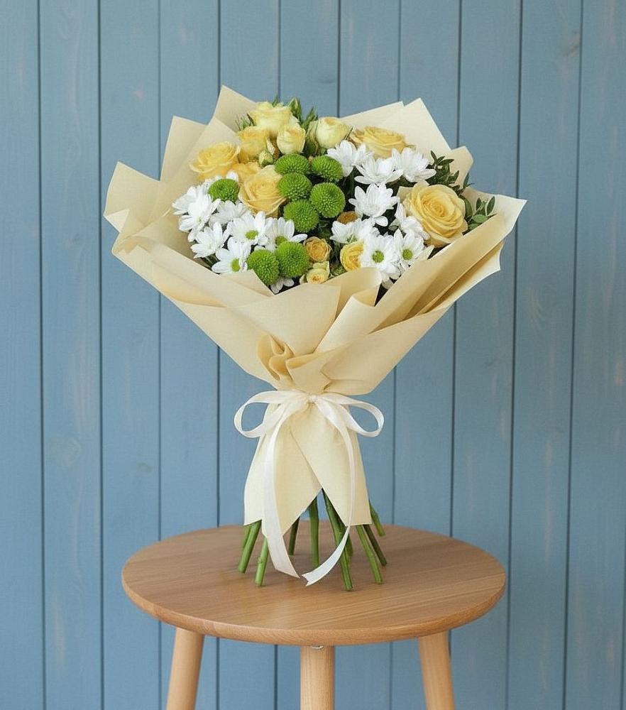 Букет цветов из: Хризантемы и Розы в Кадый