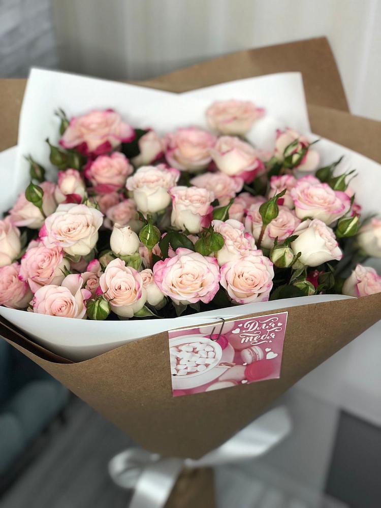 Букет цветов из: Розы в Кадый