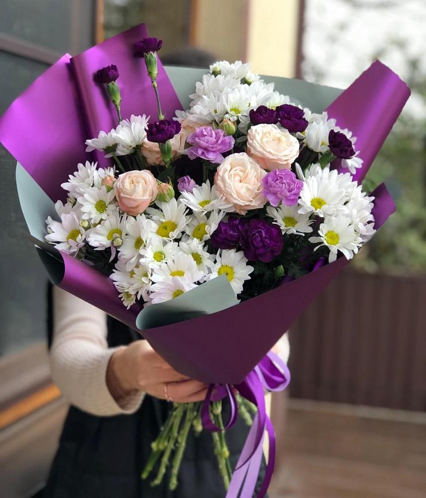 Букет цветов из: Хризантемы, Гвоздики и Розы в Кадый