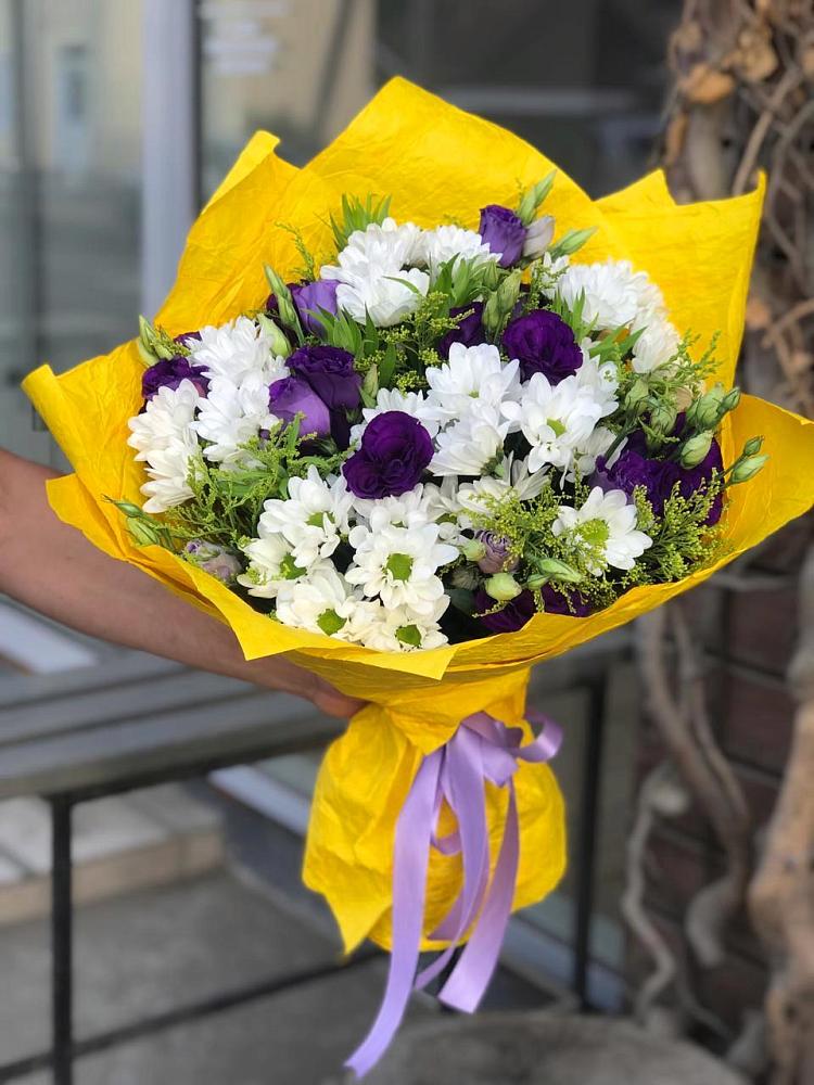 Букет цветов из: Ирисы, Хризантемы и Ромашки в Кадый