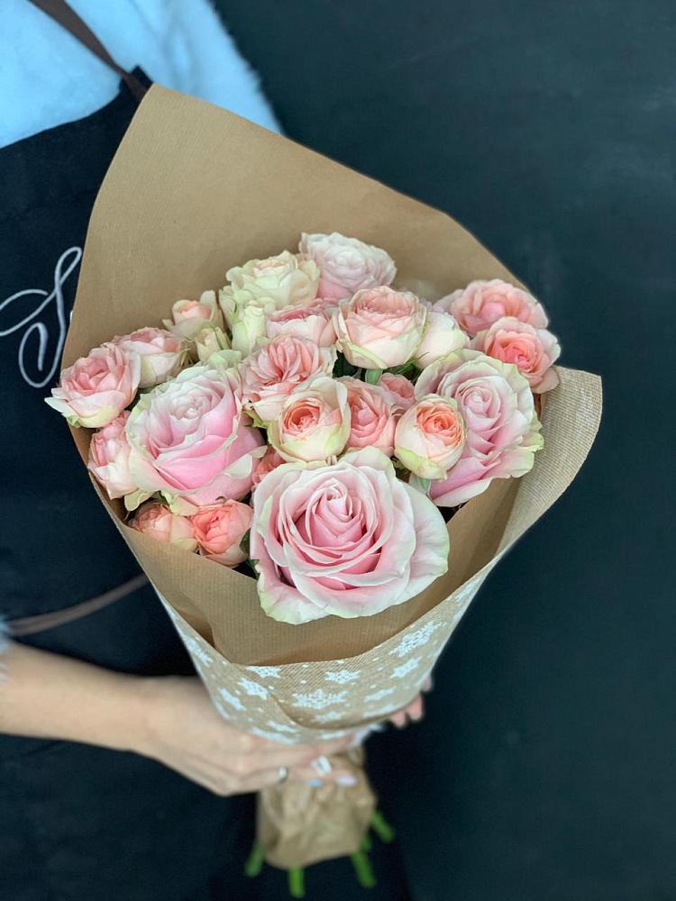 Букет цветов из: Хризантемы и Розы в Кадый