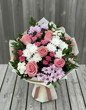 Букет цветов из:  Альстромерии, Гвоздики, Розы и Хризантемы в Кадый