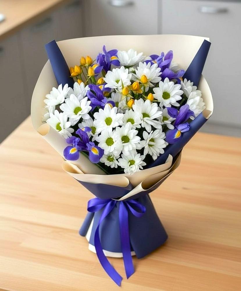 Букет цветов из: Розы, Ирисы и Хризантемы в Кадый