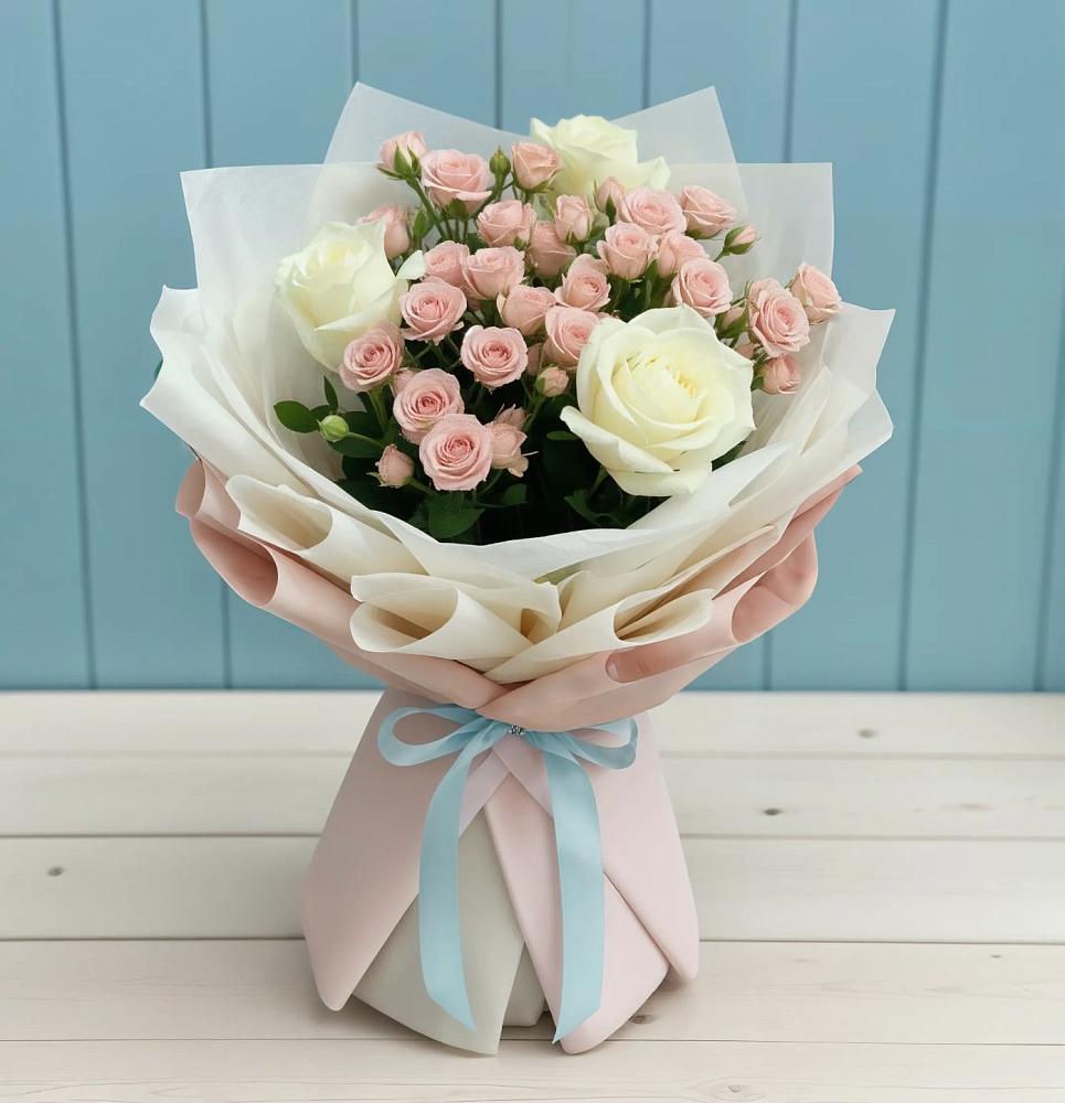 Букет цветов из: Розы в Кадый